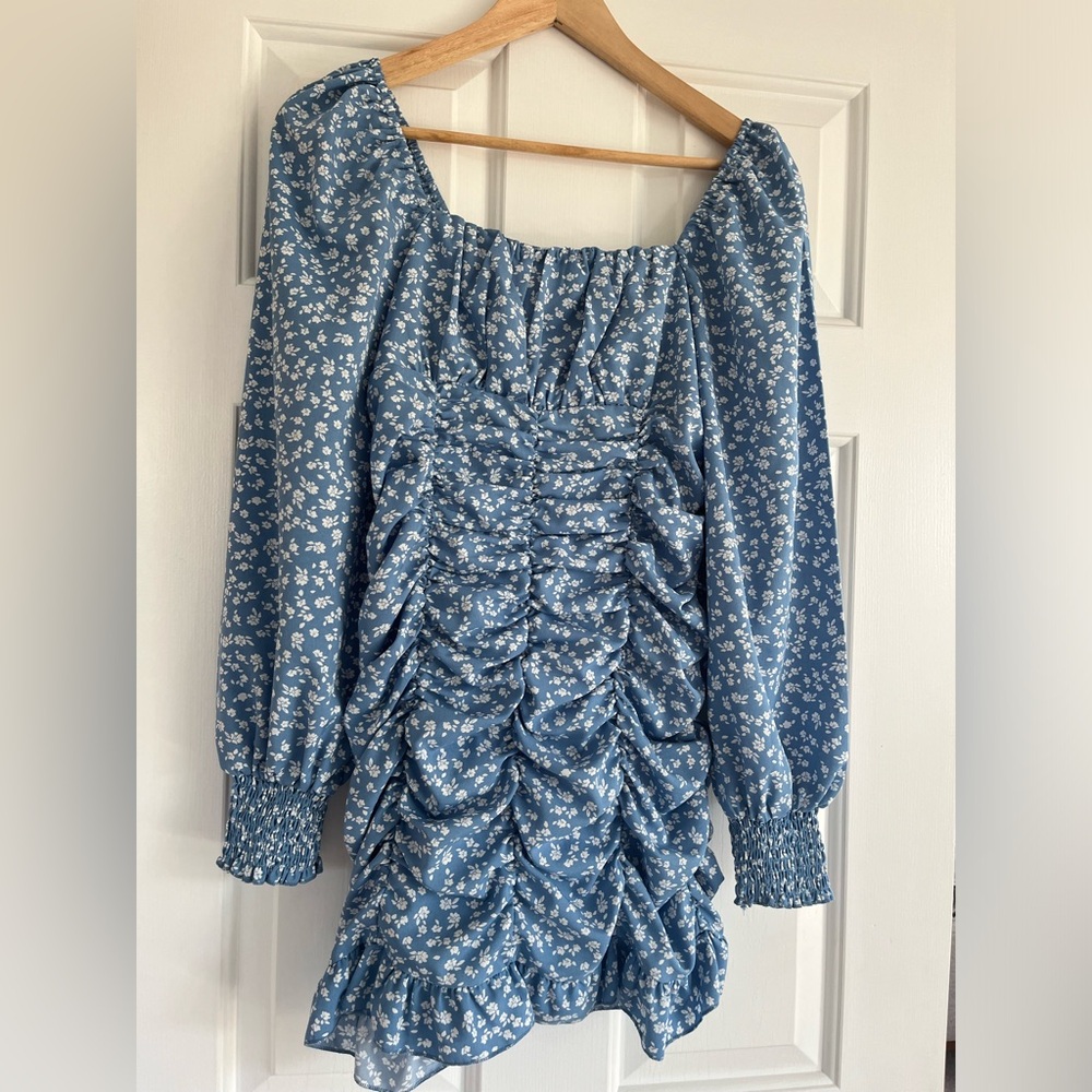 Cute Short Blue dress with flowers